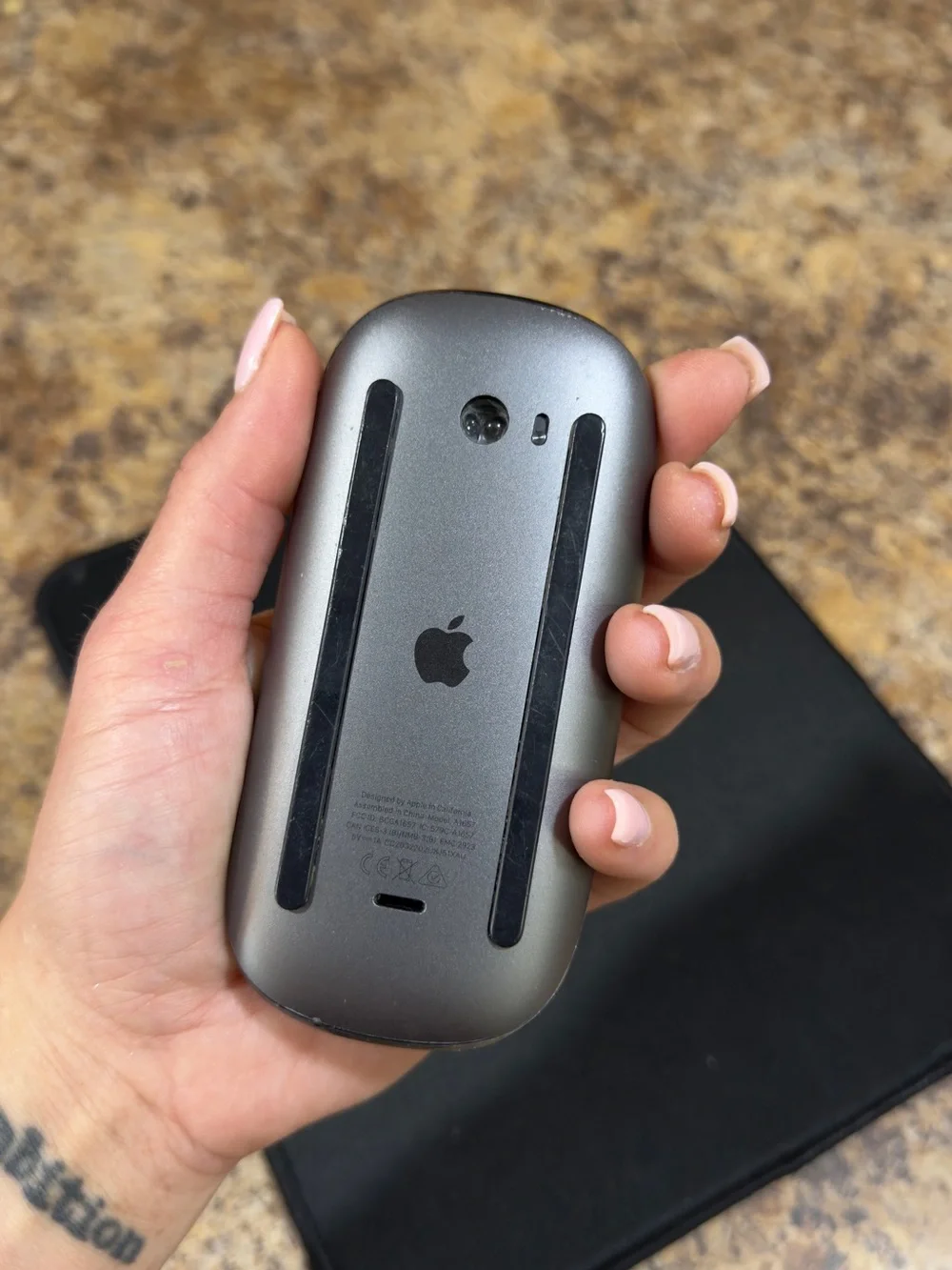 Apple Magic Mouse — Black